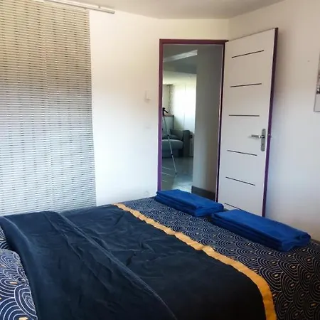 Chambres En Maison Séjour chez l'habitant *